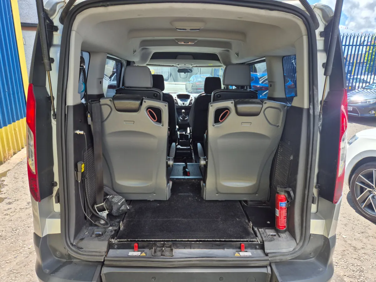 Ford Tourneo Connect 2015 - Image 2