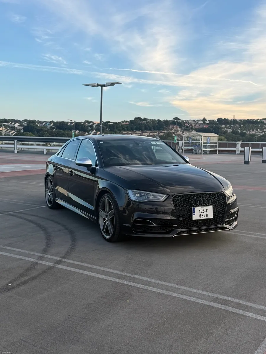 Audi S3 Panther Black - Image 4