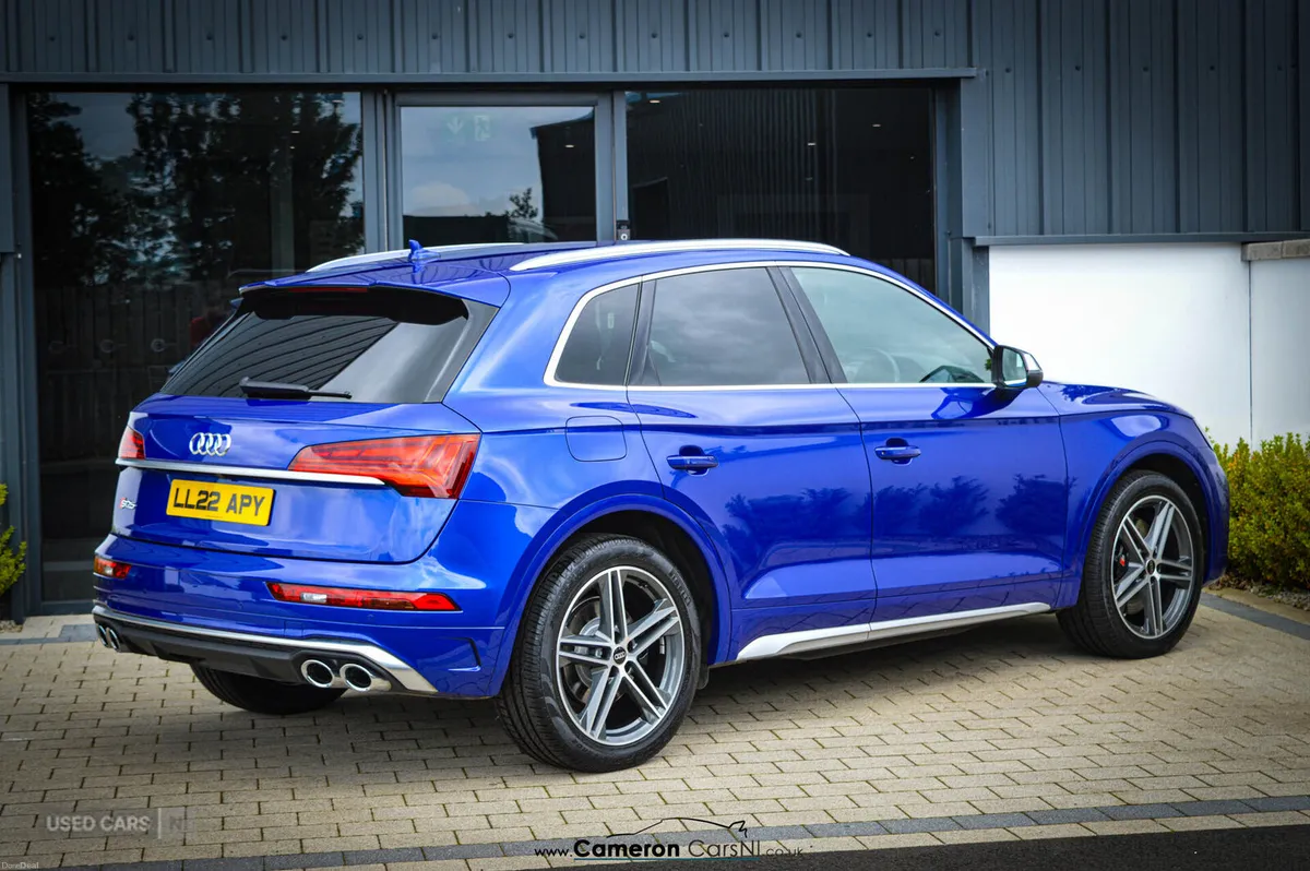 Audi Q5 DIESEL ESTATE - Image 2
