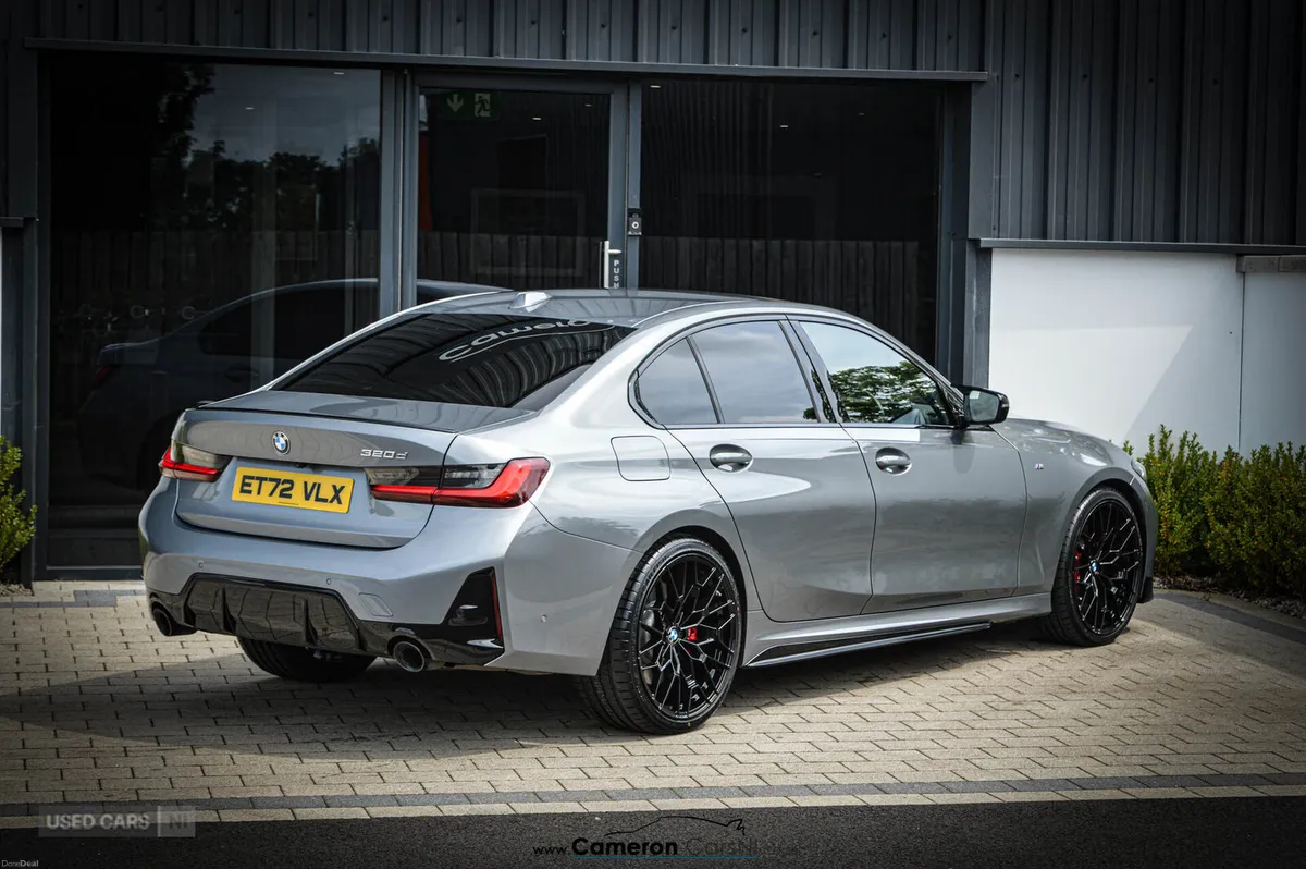 BMW 3-Series DIESEL SALOON - Image 2