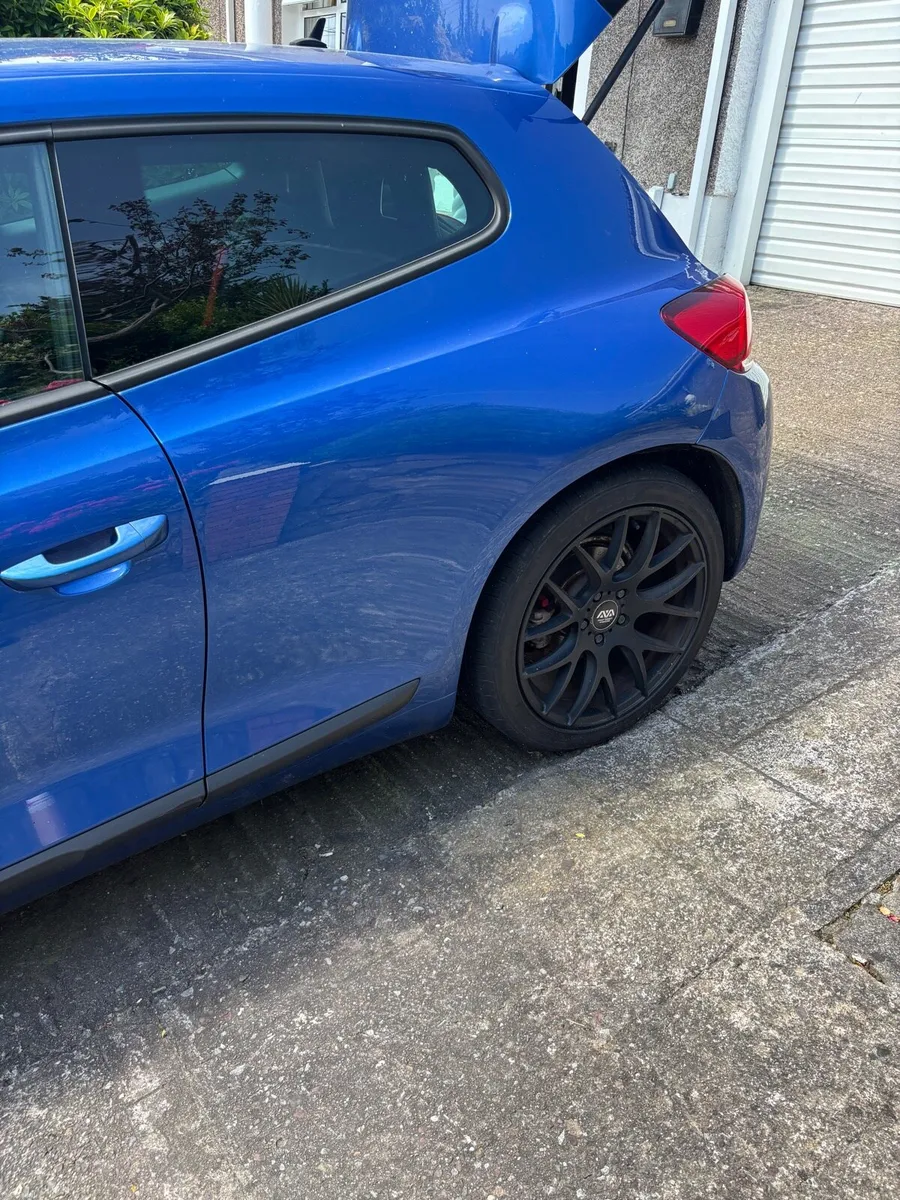 Volkswagen Sirocco - Image 5
