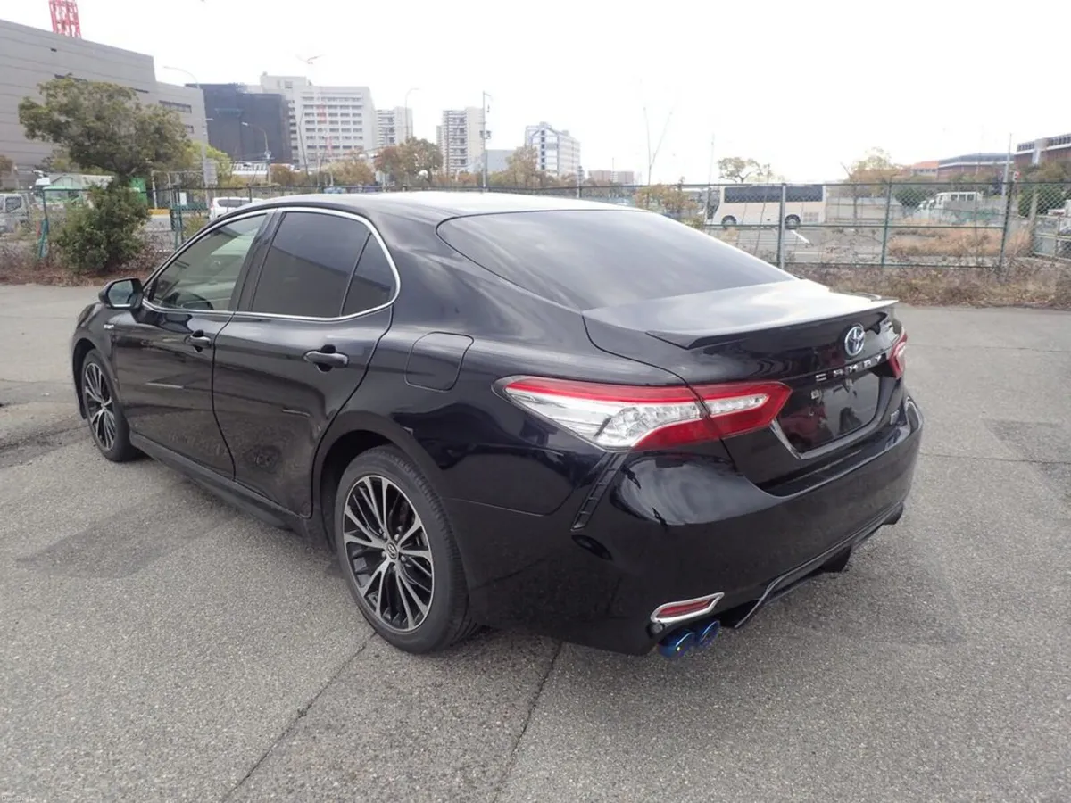 Toyota Camry Hybrid World Sport Edition * Best Spe - Image 4