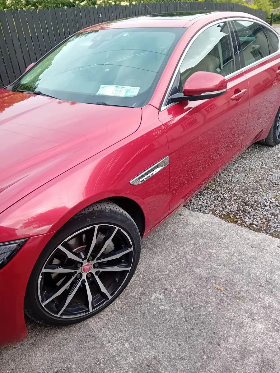 Jaguar XF 2017 - Image 4