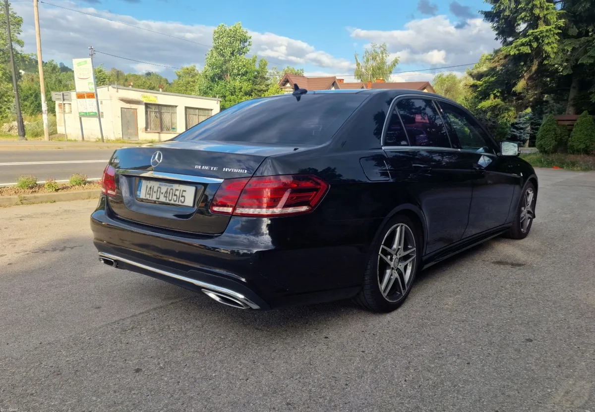 Mercedes-Benz E-Class 2014 - Image 3