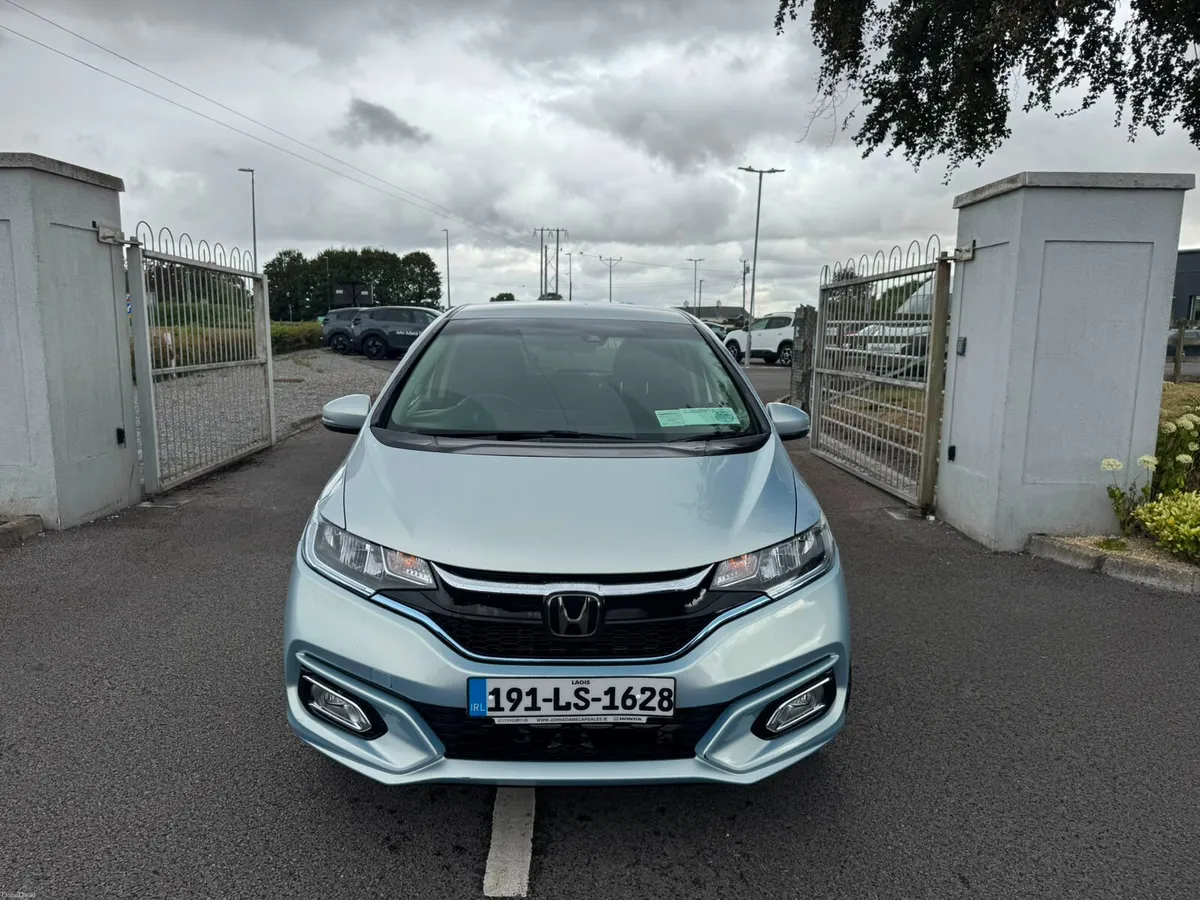 Honda Fit Hybrid 2019 - Image 2