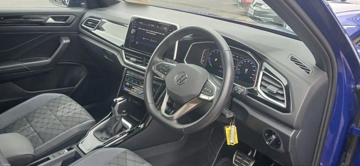 Volkswagen T-Roc R-Line 1.5 TSI 150HP **REAR VIEW - Image 3