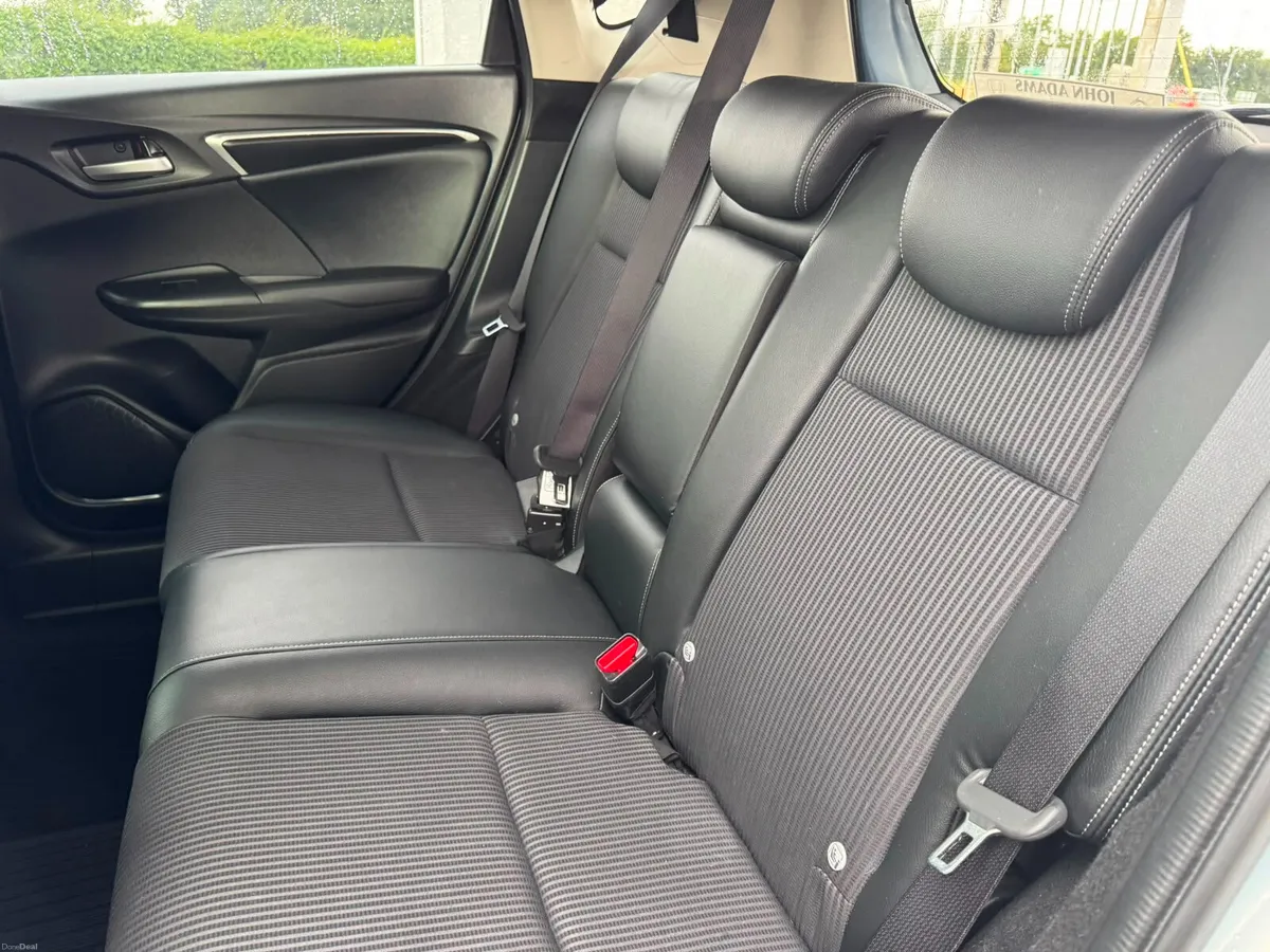 Honda Fit Hybrid 2019 - Image 6