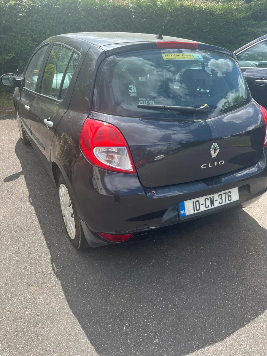 10 Renault Clio - Image 4