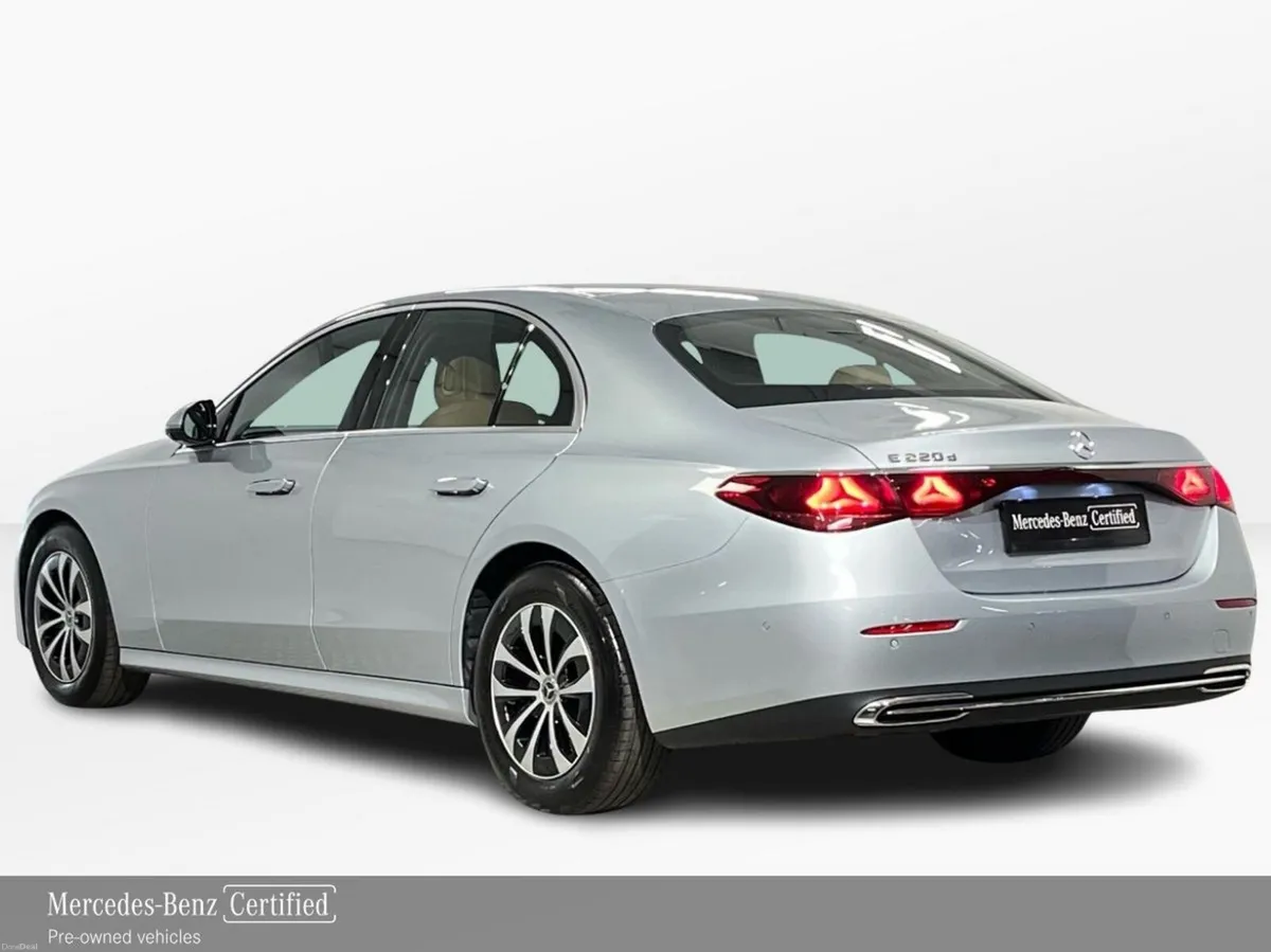 Mercedes-Benz E-Class 220d Avantgarde - 17 Inch Al - Image 4