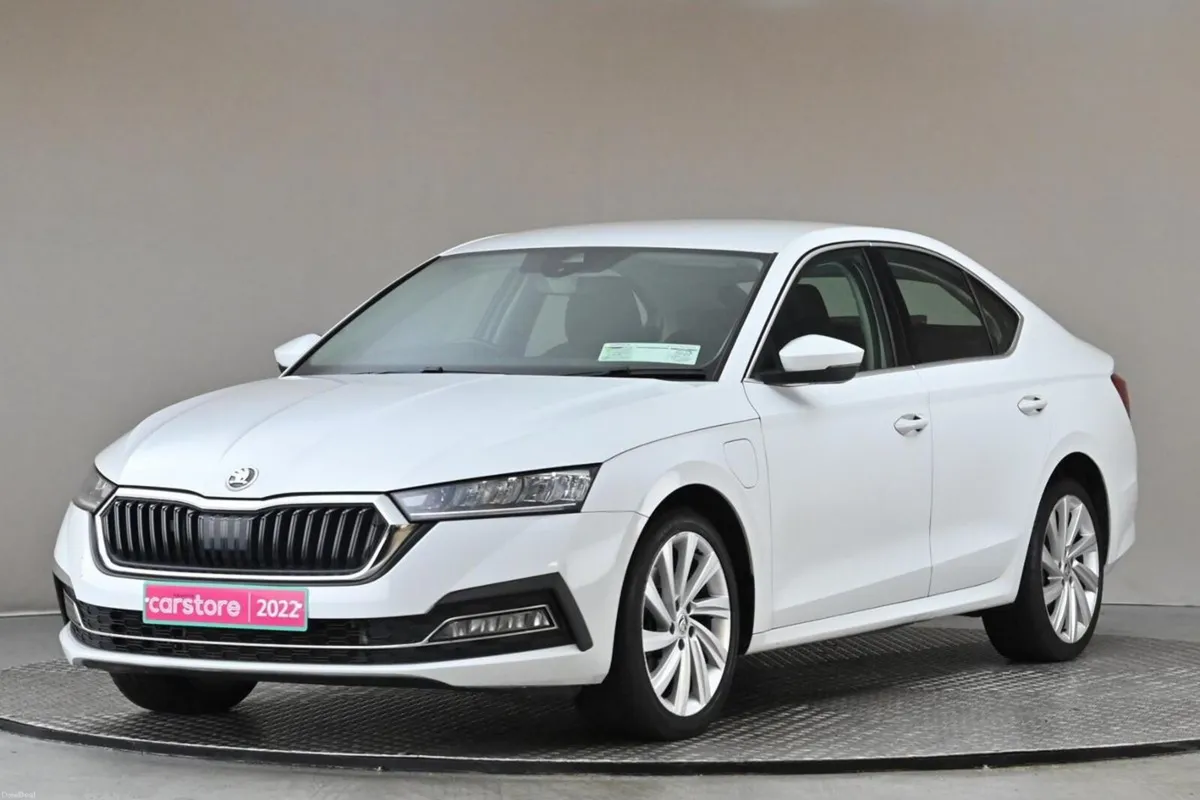 Skoda Octavia 1.4TSI DSG iV STYLE 204BHP PHEV **DI - Image 3