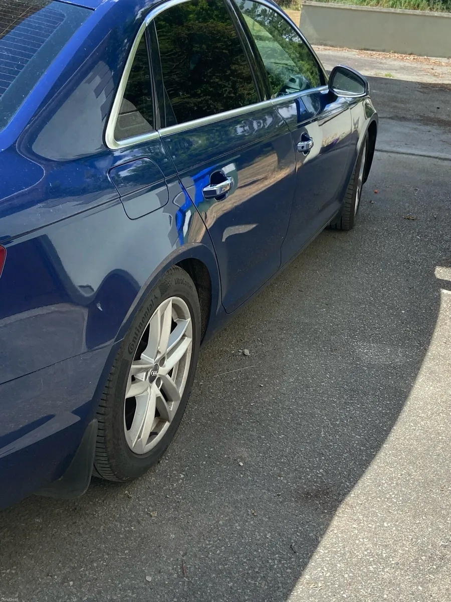Car - Image 4