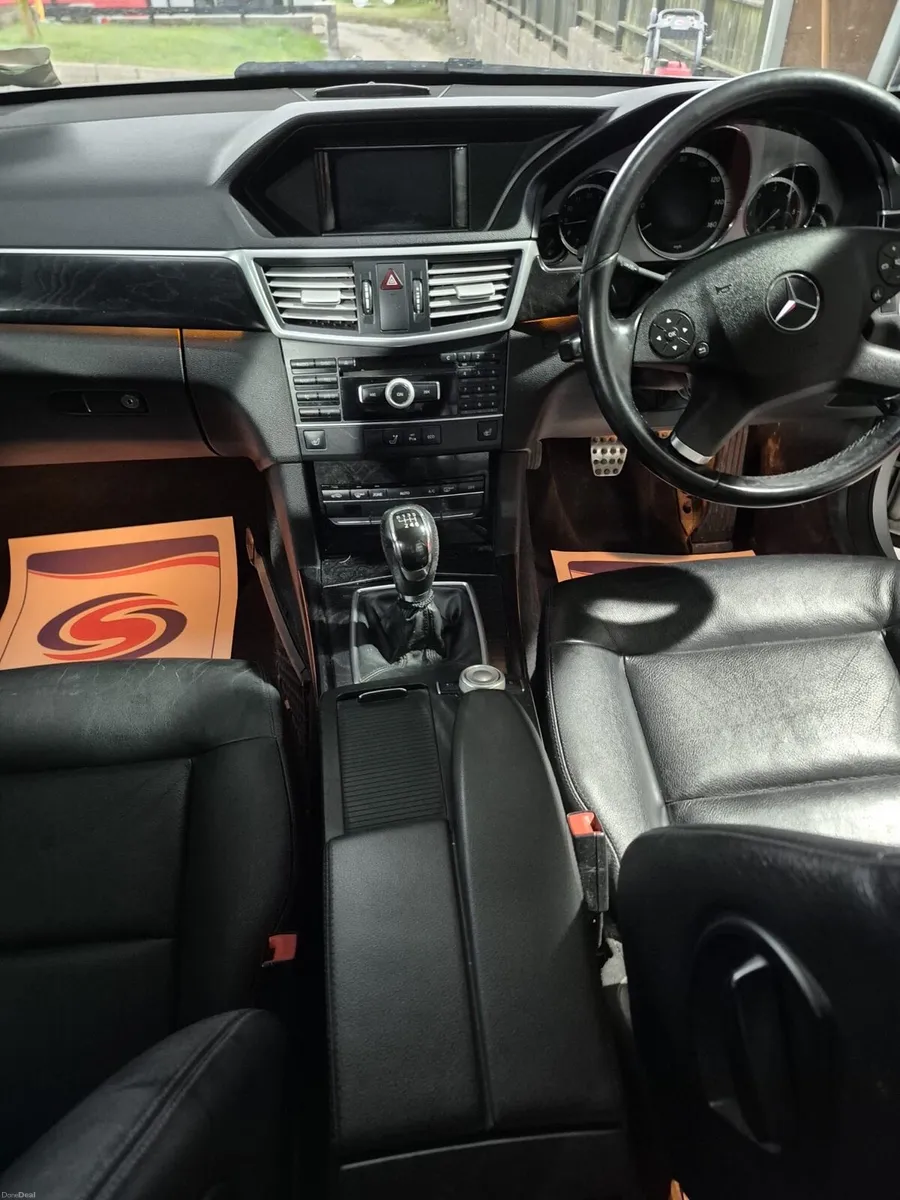 2012 Mercedes E220 CDI - Image 6