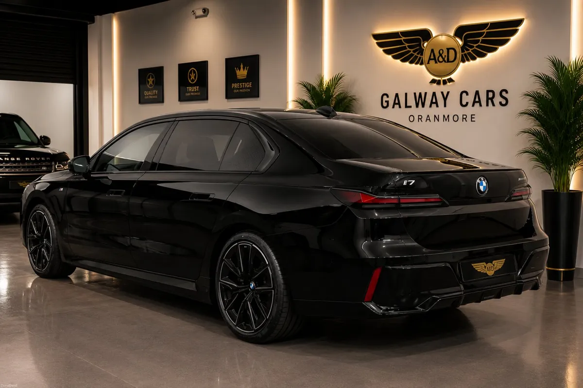 🇮🇪 232BMW i7 400KW XD60 M-SPORT PRO THEATRE RARE - Image 3