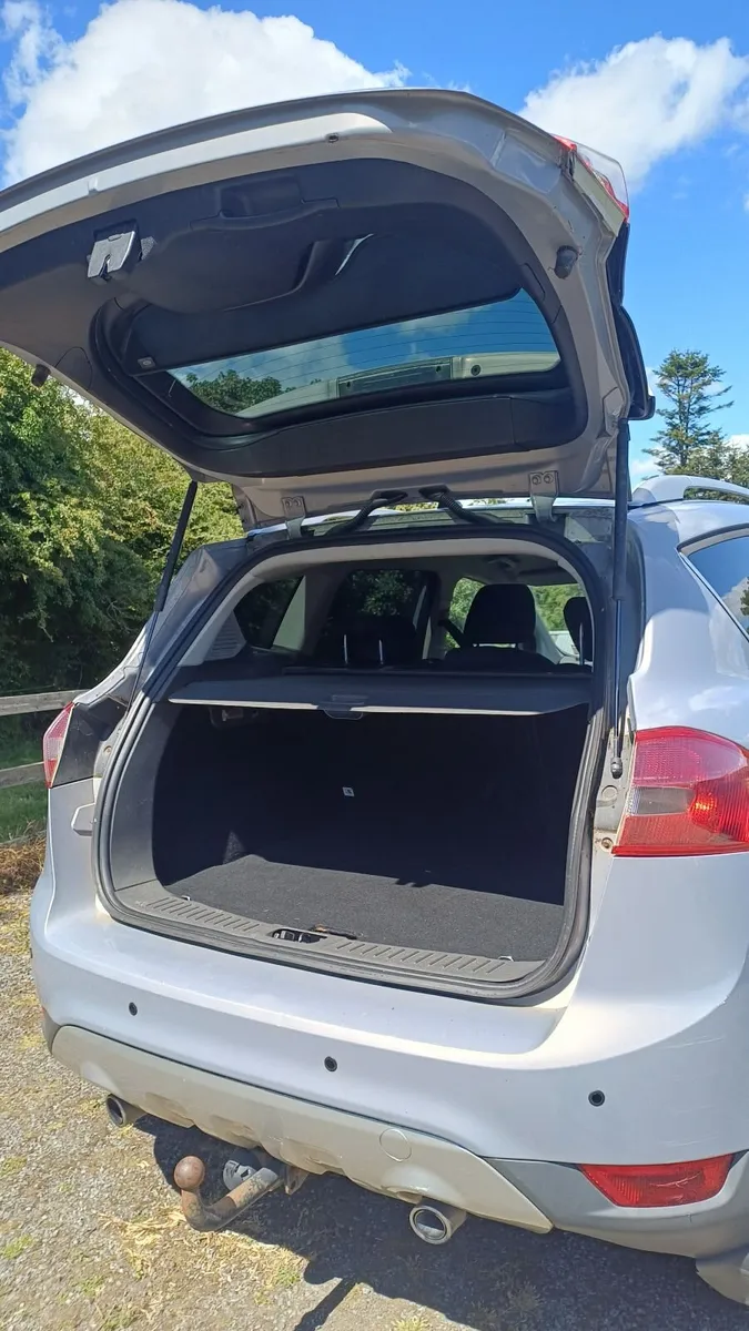 Ford Kuga 2011 AWD, New NCT, Just Serviced, 4 New - Image 2