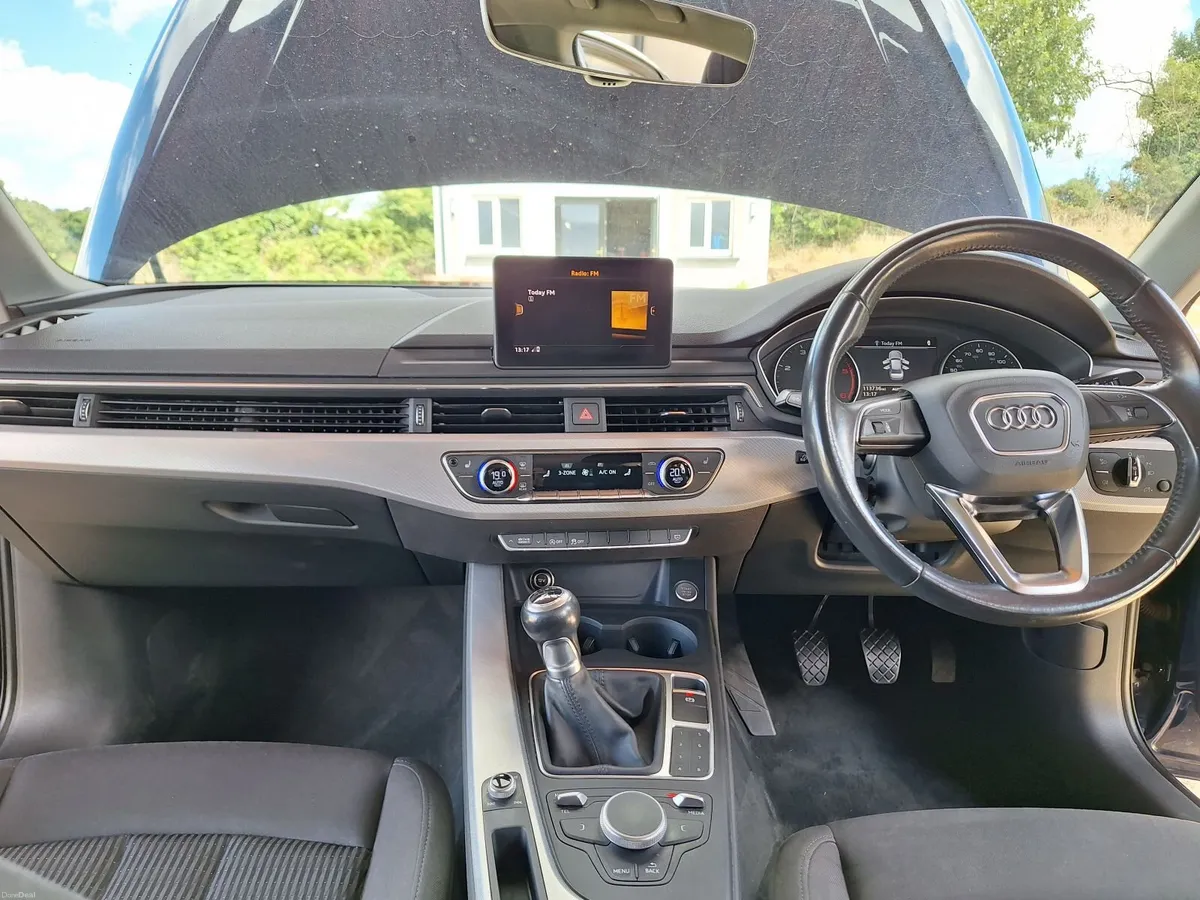 Audi A4 2016 - Image 2