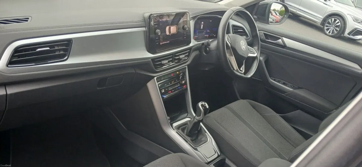 Volkswagen T-Roc 2.0 TDI M6F 116BHP  **2 SEATER, R - Image 5