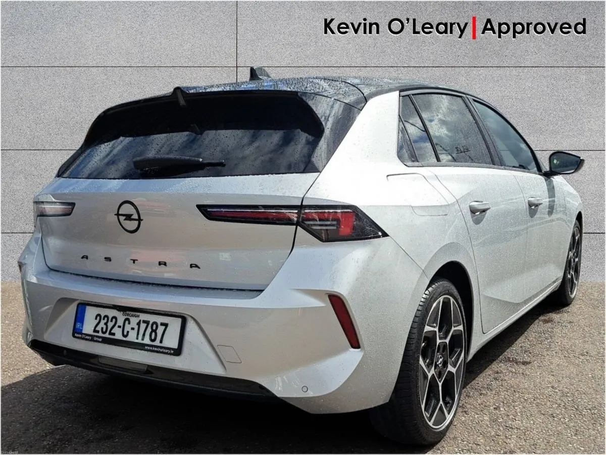 Opel Astra 1.2T GS 130PS 8 Speed Auto - Image 3