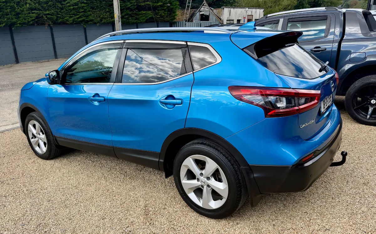 2018 Nissan Qashqai 1.5 Pan Roof - Image 4