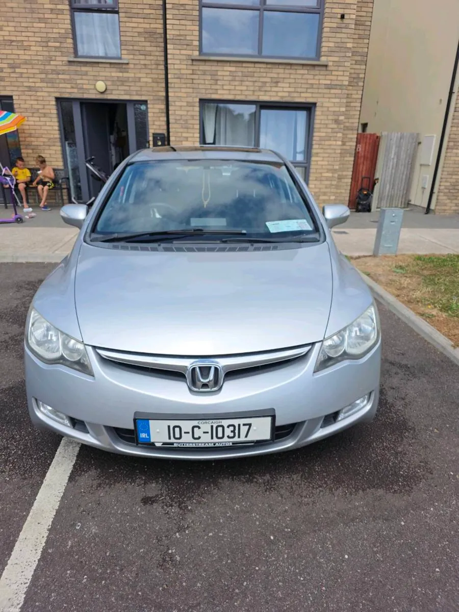 HONDA CIVIC 1.8I SES 4 DOORS 6 SPEED 140HP - Image 1