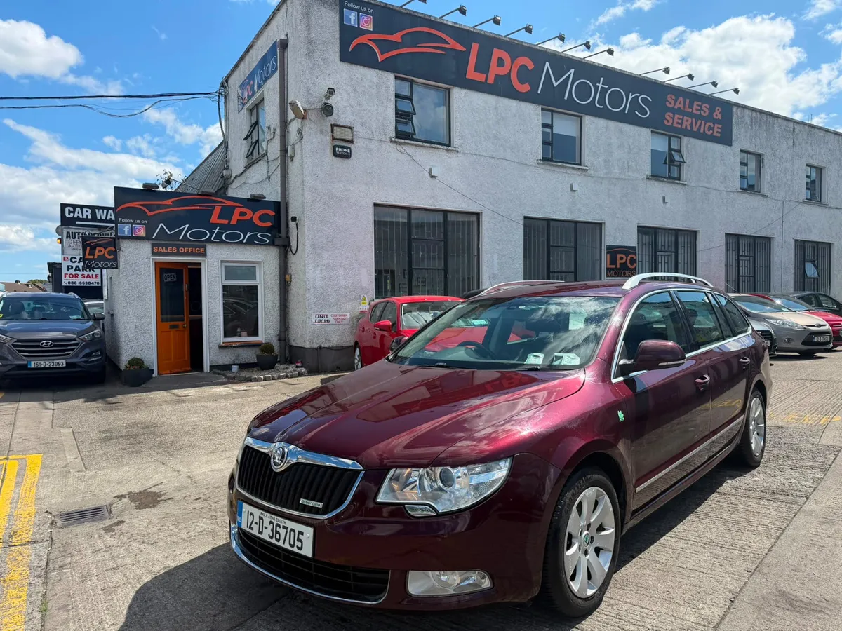 Skoda Superb 2012 Estate - Image 2