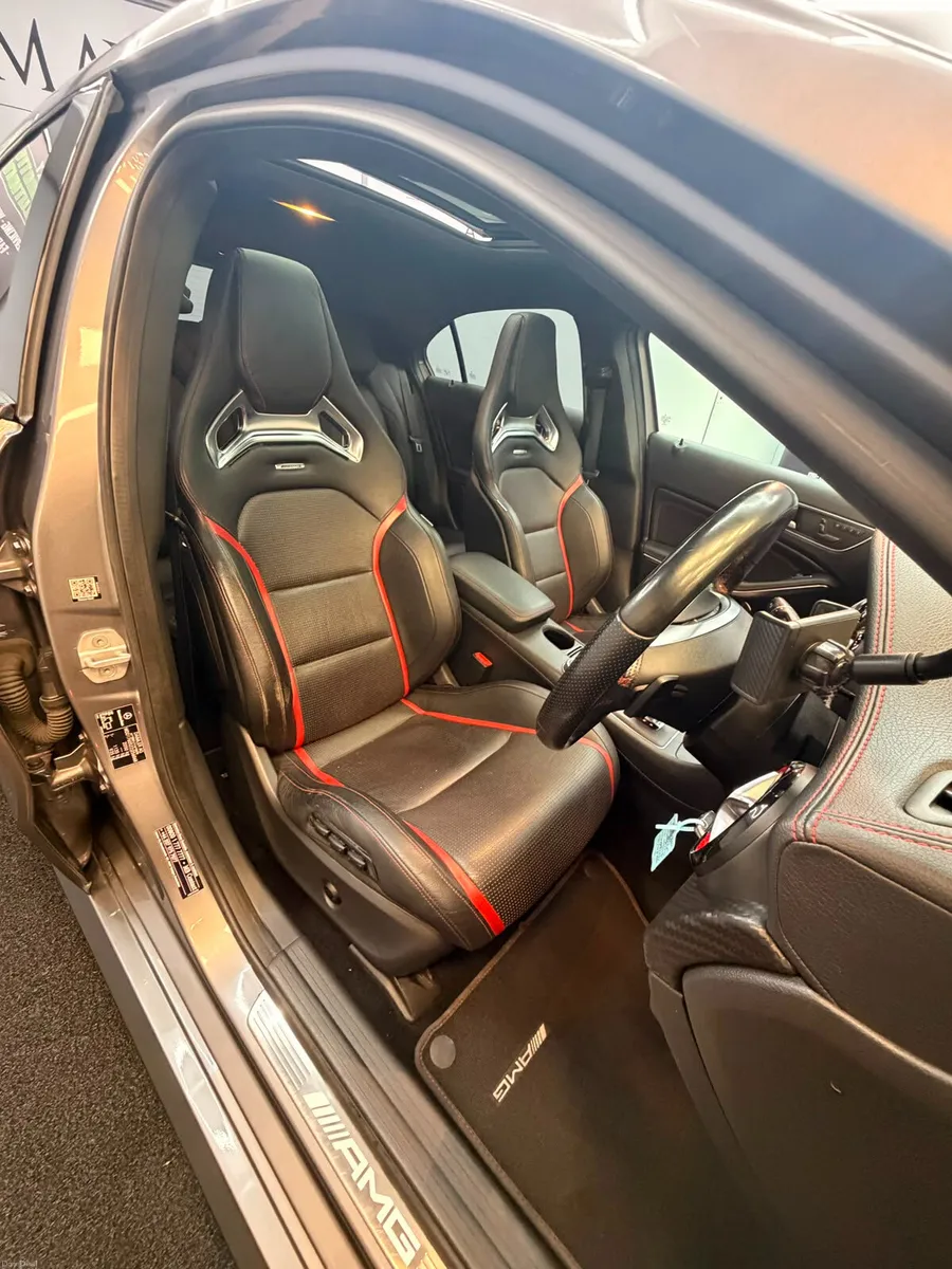 Mercedes-Benz A45 AMG 2014 - Image 6