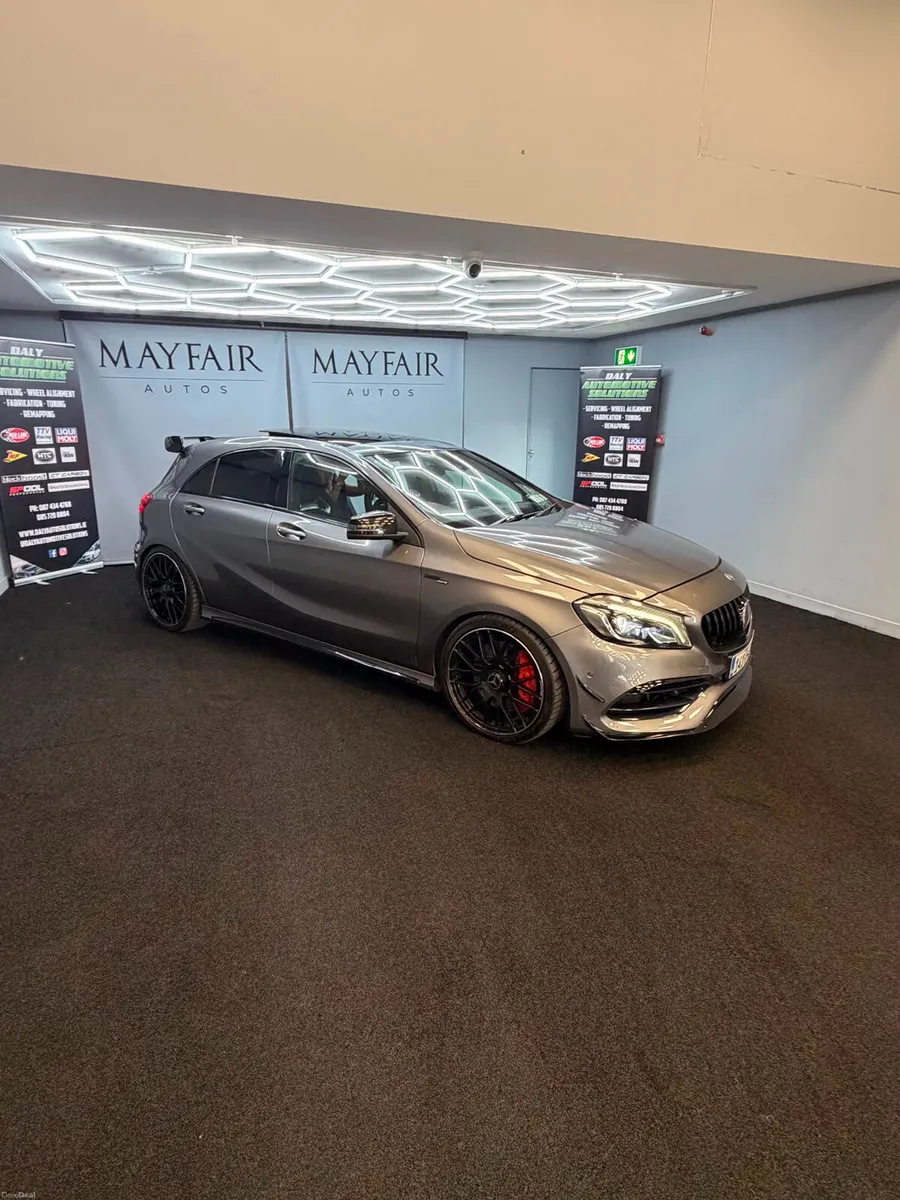 Mercedes-Benz A45 AMG 2014 - Image 1