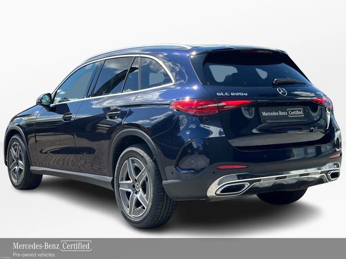 Mercedes-Benz GLC 220D AMG Line 4MATIC SUV  **Pano - Image 4