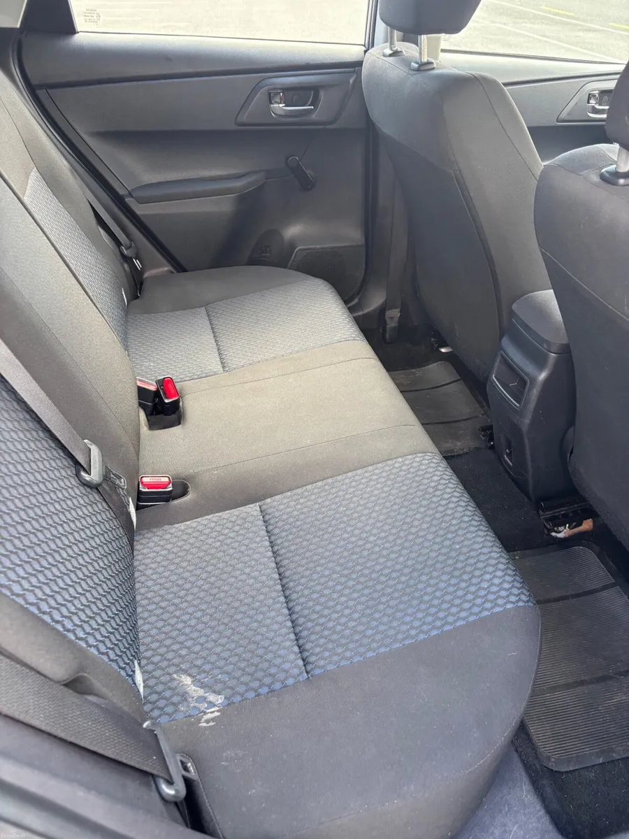 Toyota Auris 2013 1.4 D4D - Image 5