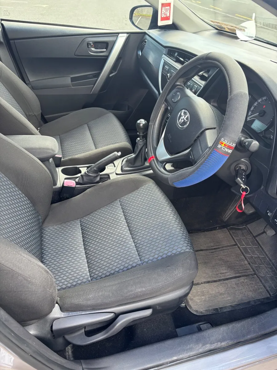 Toyota Auris 2013 1.4 D4D - Image 6
