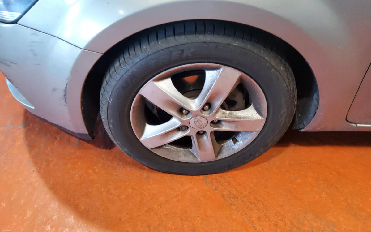 Kia Ceed 2012 - Image 5