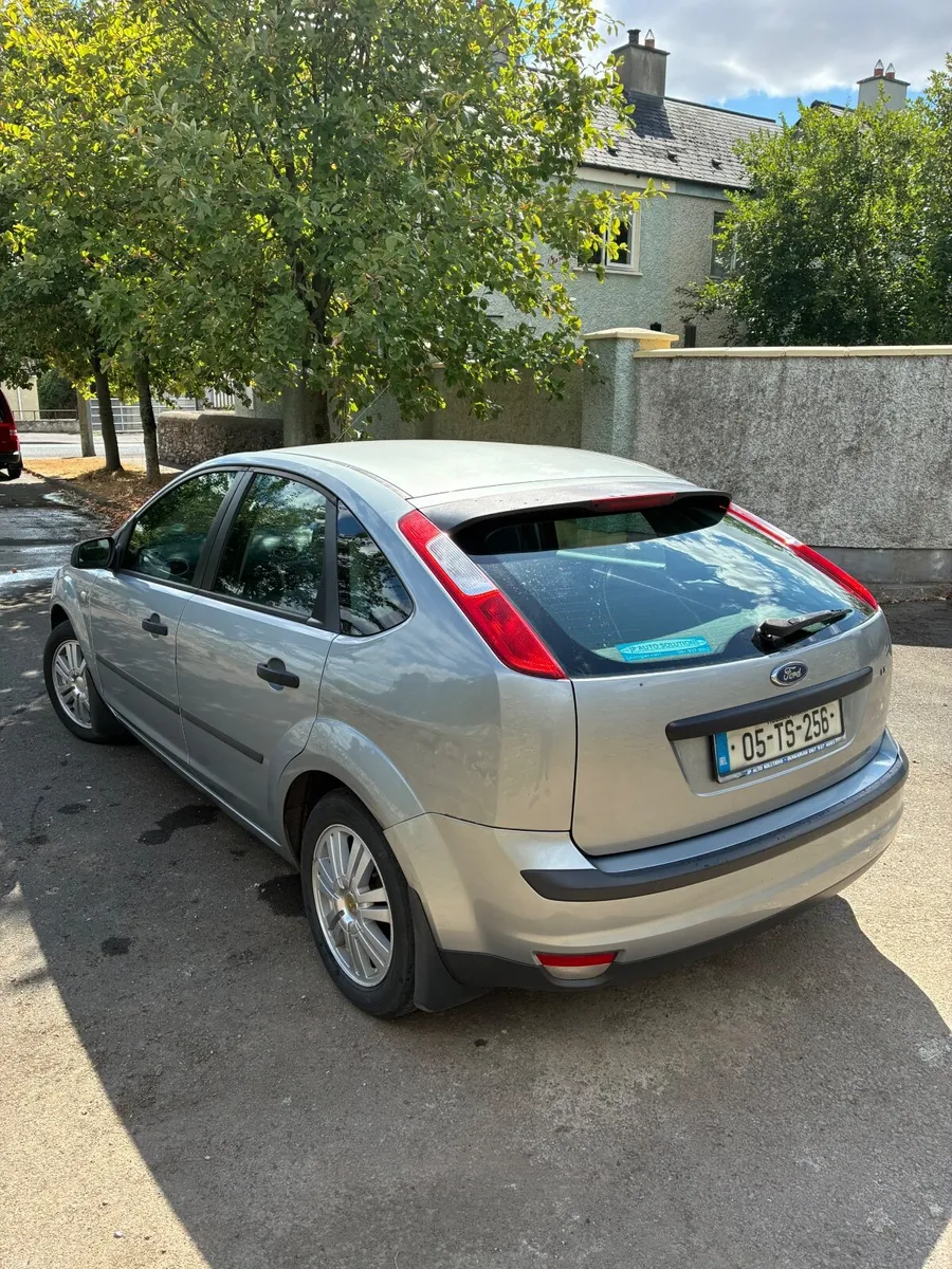 Ford Focus 2005 - Image 2