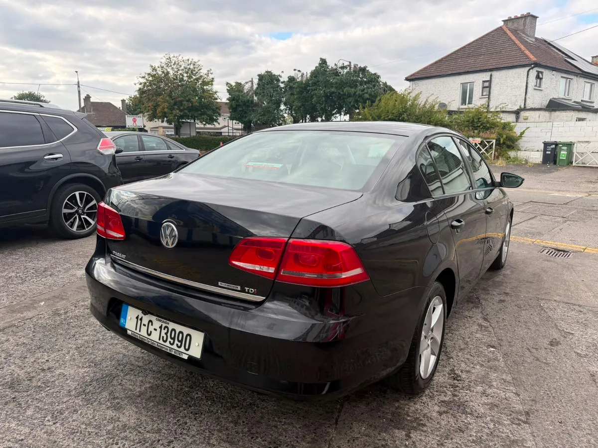 Volkswagen Passat 2011 - Image 6
