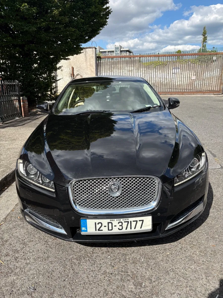 Jaguar XF 2012 - Image 4