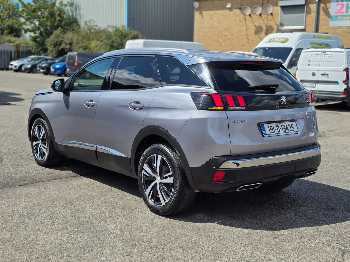 Peugeot 3008 1.2 PureTech 130bhp - Image 5
