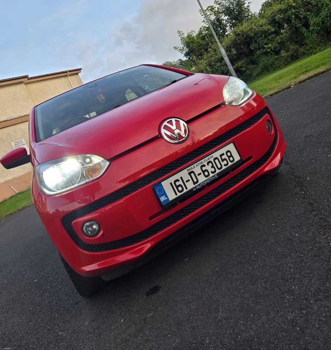 Volkswagen Up 1.0, 2016 !!!CHECK NOW!!! - Image 2