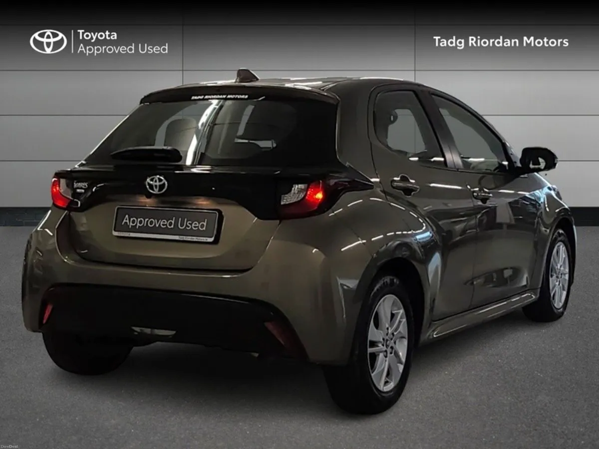 Toyota Yaris 1.0 LUNA - Image 2