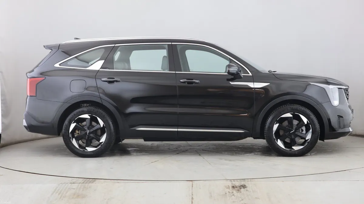 Kia Sorento Station Wagon 2 - Image 3