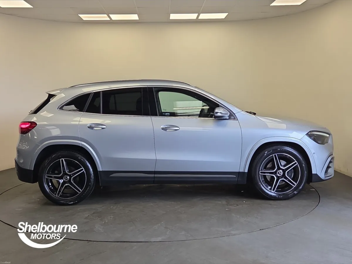 Mercedes-Benz GLA Class GLA 200 AMG LINE EXECUTIVE - Image 3