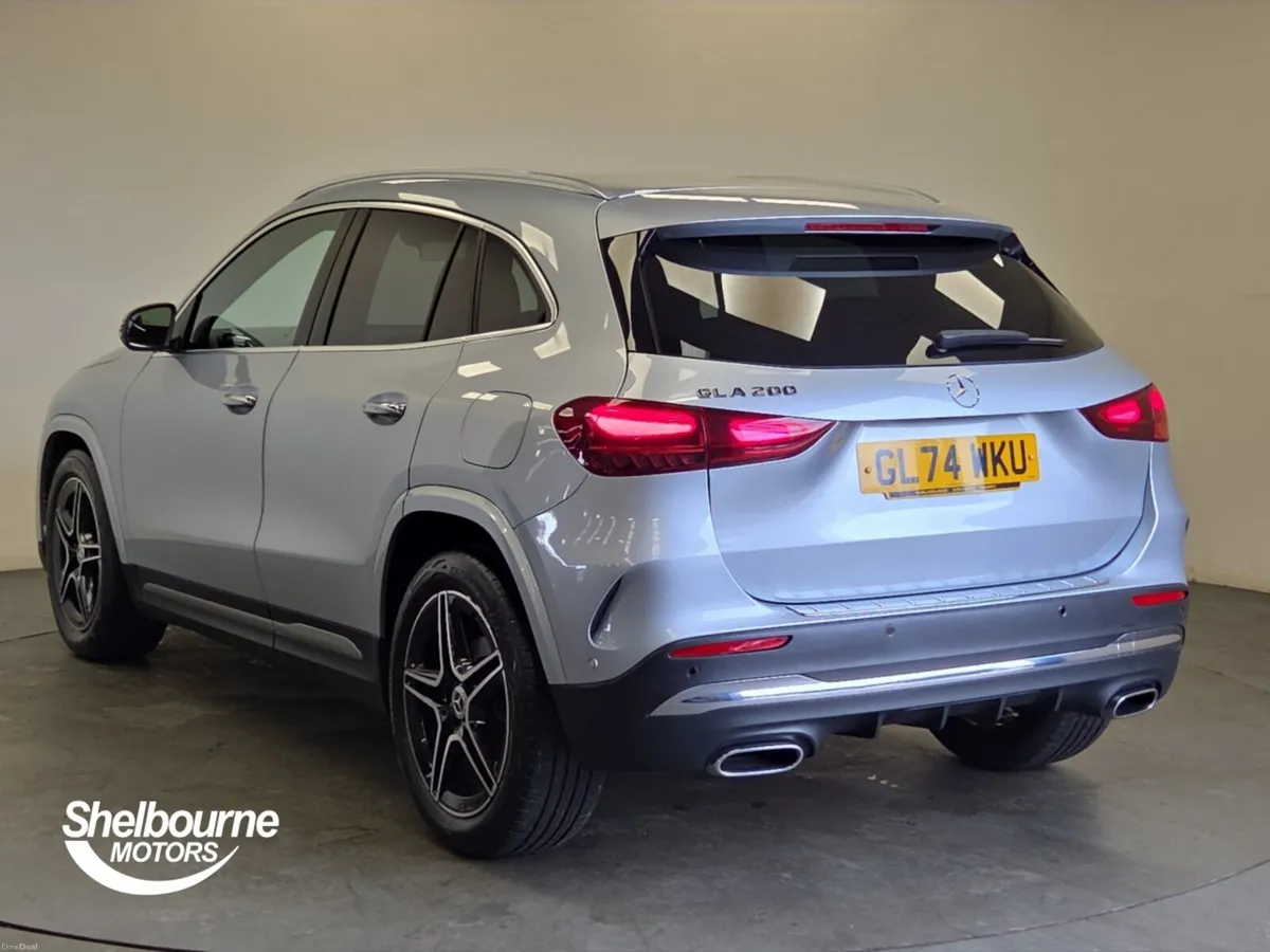 Mercedes-Benz GLA Class GLA 200 AMG LINE EXECUTIVE - Image 2