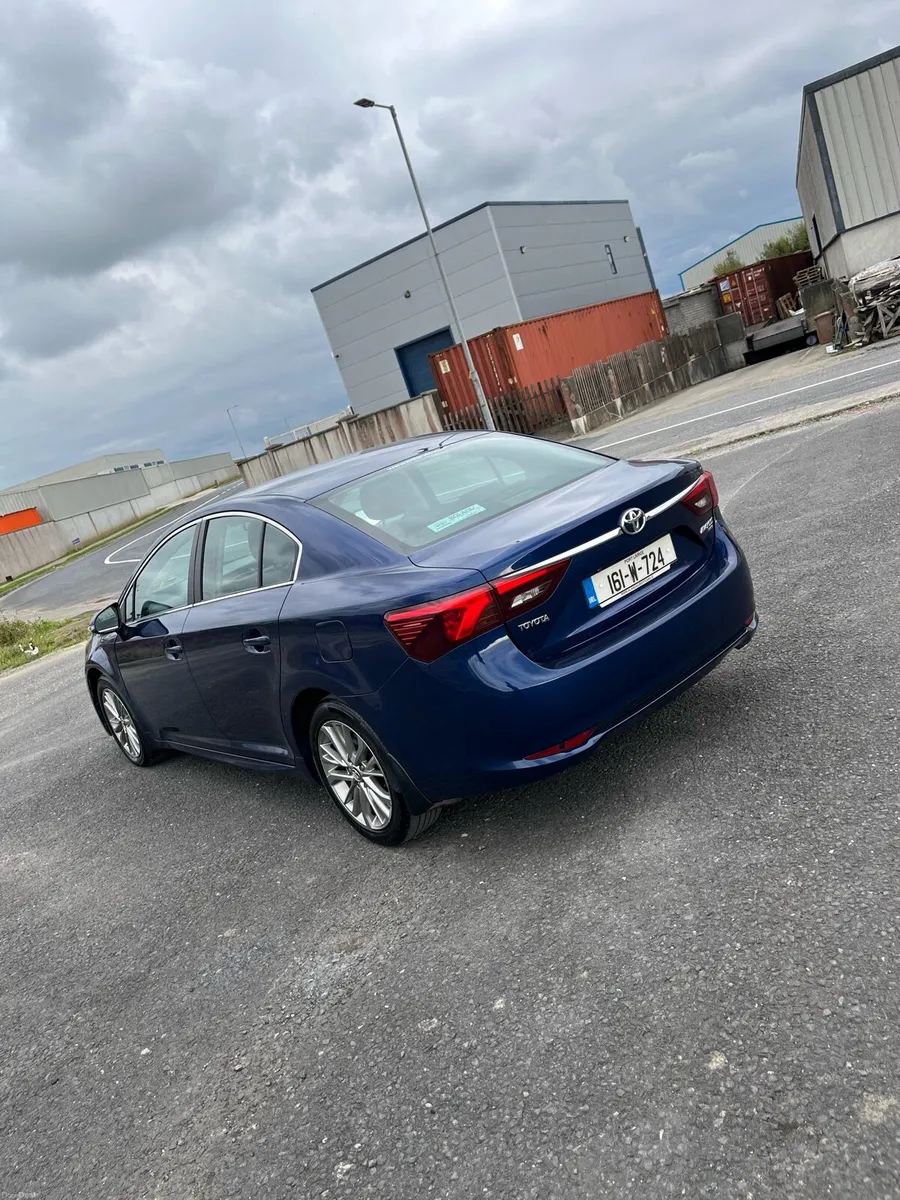 Toyota avensis - Image 5