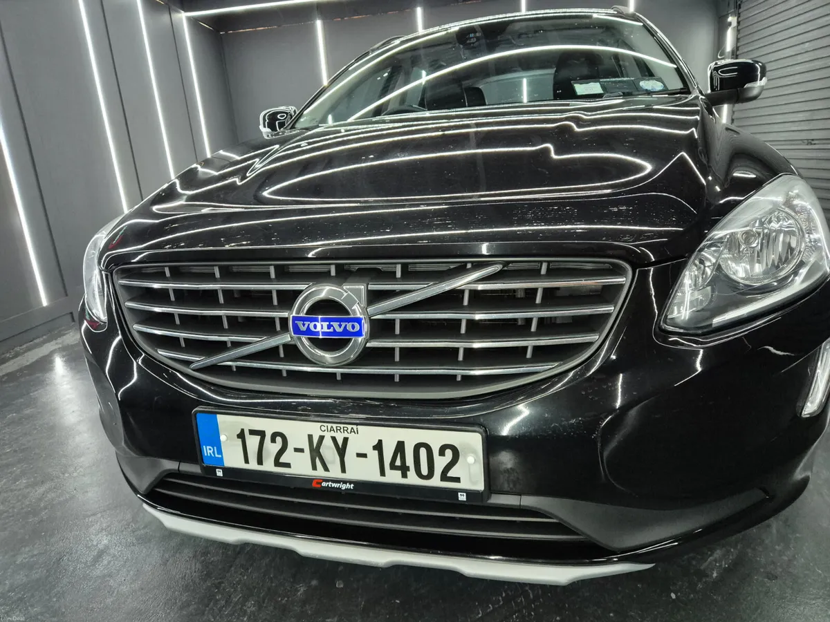 Volvo XC60 2017 - Image 3