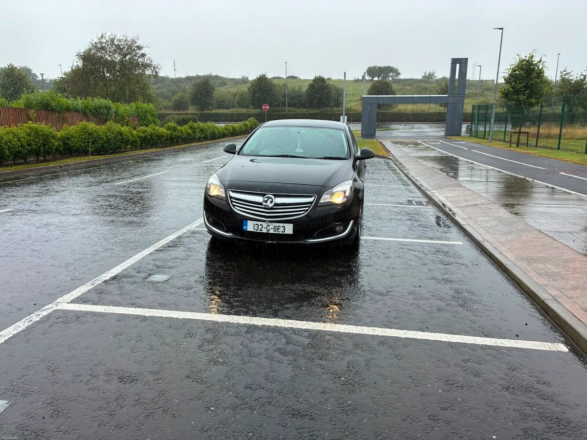 2013 Opel insignia 2liter diesel price €1500 - Image 1