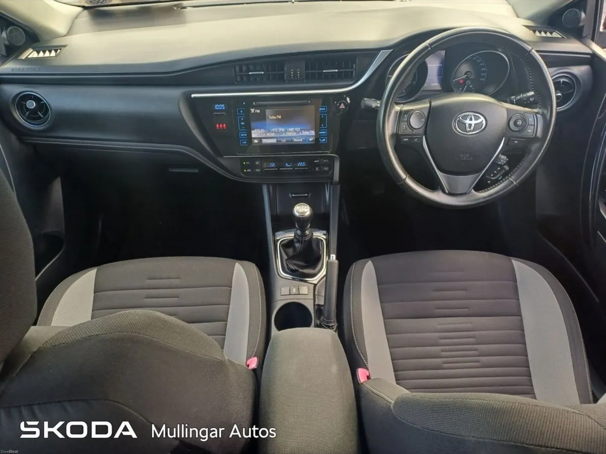 Toyota Auris 1.4 D-4D (90) 5Dr Luna - Image 2