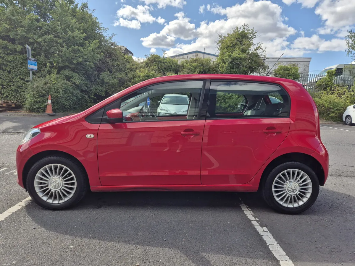 VW UP! / 2013 / 1.0 PETROL / AUTOMATIC - Image 5