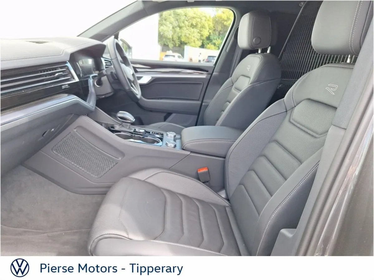 Volkswagen Touareg TOUAREG COMM R-LINE 3.0 TDI4M 2 - Image 6