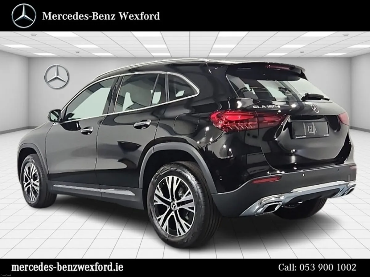 Mercedes-Benz GLA GLA180D Progressive - Image 4