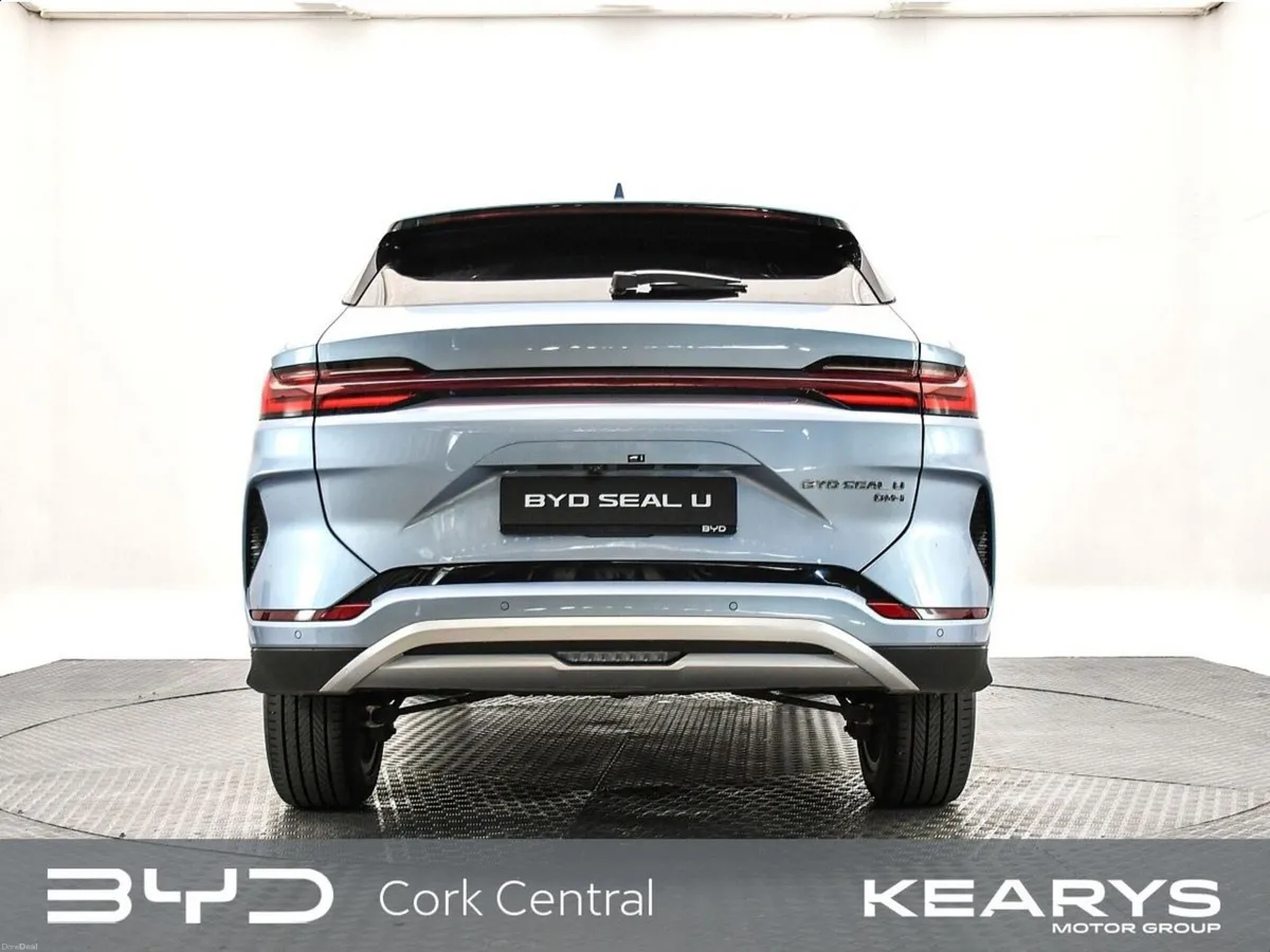 BYD SEAL U DM-i BOOST "DEMO MODEL" - Image 2