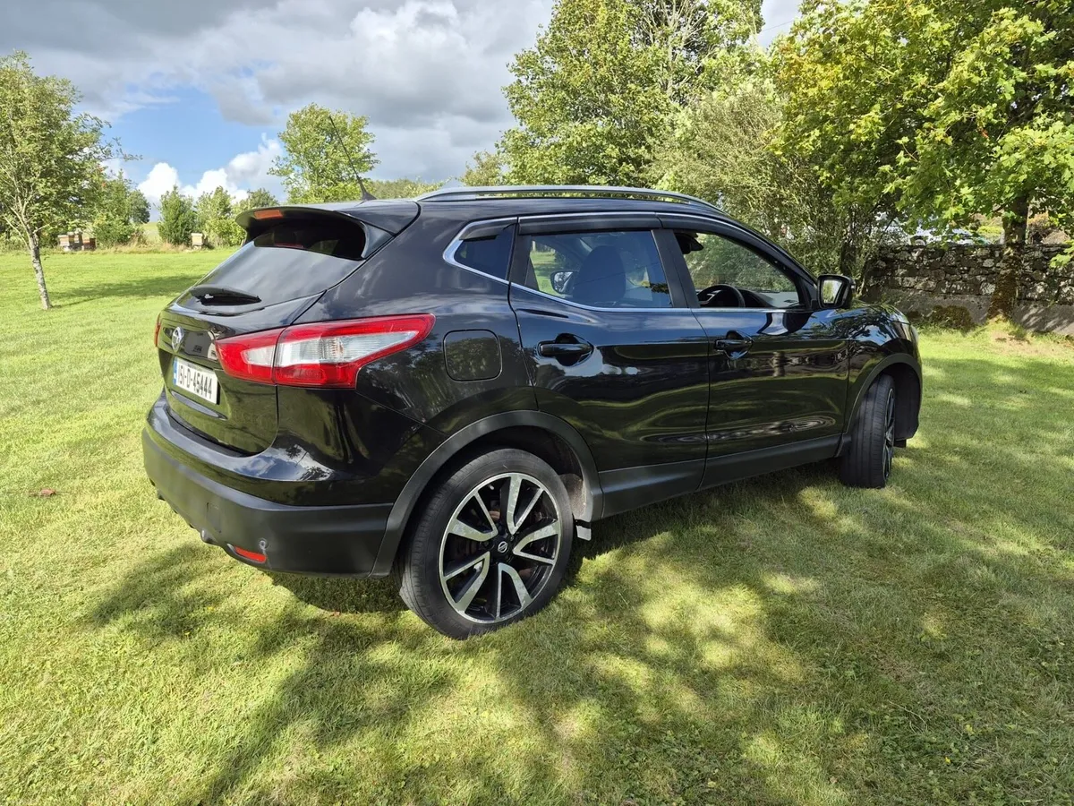 Nissan Qashqai Tekna - Image 3