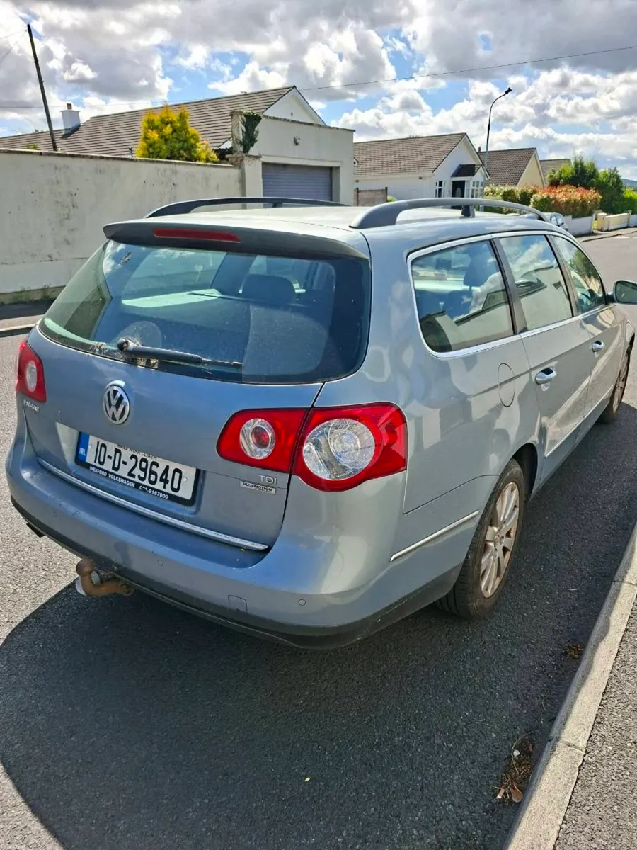 VW PASSAT 2010 - Image 4