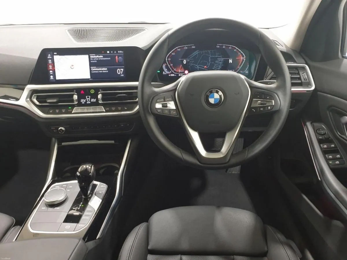 BMW 3-Series 318d SE Saloon - Image 5